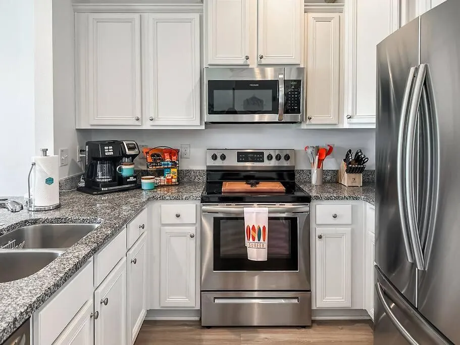 Explore Pcb Townhouse Near Publix Sports With Games 巴拿马城 度假居